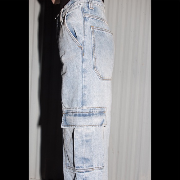 Brandy Melville Jeans Brandy Melville Tatum Cargo Jeans Poshmark